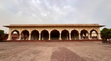 Agra Kalesi Diwan-i-Am, Babür mimarisi, Şah Cihan, tarihi saray, Hindistan