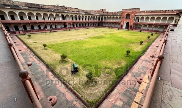 Agra Kalesi Jahangiri Mahal, Babür mimarisi, tarihi saray, kırmızı kumtaşı, Hindistan