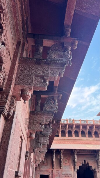 Agra Kalesi, Jahangiri Mahal, oyma taş işçiliği, Babür mimarisi, kırmızı kumtaşı