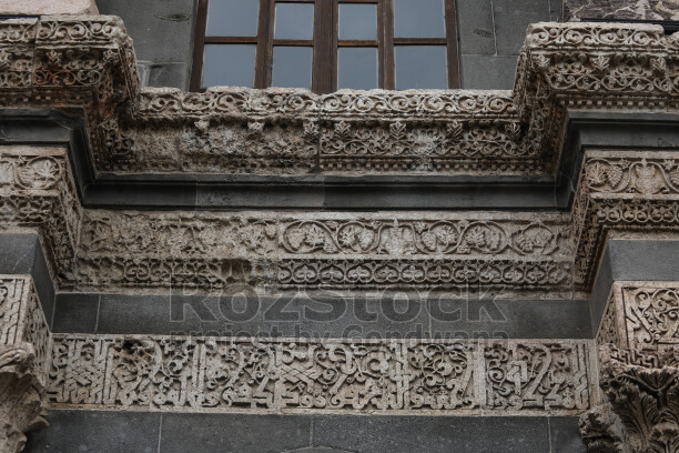 Amed Ulu Cami, Diyarbakır, taş kabartma, taş süsleme, bazalt mimari