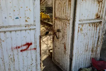 Batman'da bulunan 12 bin yıllık antik kent Hasankeyf Sular Altında Bırakılıyor, Ilısu Barajı'nın su tutmasıyla 2026 yılının sonlarında ayında büyük ölçüde sular altında kalmıştır.