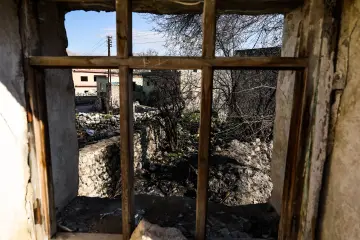 Batman'da bulunan 12 bin yıllık antik kent Hasankeyf Sular Altında Bırakılıyor, Ilısu Barajı'nın su tutmasıyla 2026 yılının sonlarında ayında büyük ölçüde sular altında kalmıştır.