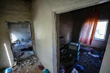 Batman'da bulunan 12 bin yıllık antik kent Hasankeyf Sular Altında Bırakılıyor, Ilısu Barajı'nın su tutmasıyla 2026 yılının sonlarında ayında büyük ölçüde sular altında kalmıştır.