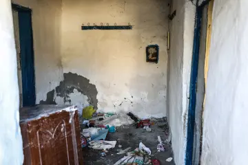 Batman'da bulunan 12 bin yıllık antik kent Hasankeyf Sular Altında Bırakılıyor, Ilısu Barajı'nın su tutmasıyla 2026 yılının sonlarında ayında büyük ölçüde sular altında kalmıştır.