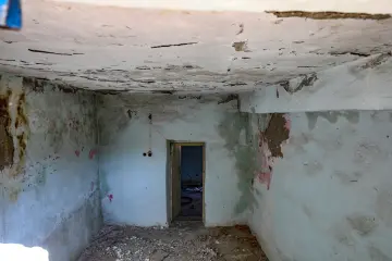 Batman'da bulunan 12 bin yıllık antik kent Hasankeyf Sular Altında Bırakılıyor, Ilısu Barajı'nın su tutmasıyla 2026 yılının sonlarında ayında büyük ölçüde sular altında kalmıştır.