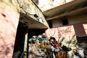 Batman'da bulunan 12 bin yıllık antik kent Hasankeyf Sular Altında Bırakılıyor, Ilısu Barajı'nın su tutmasıyla 2026 yılının sonlarında ayında büyük ölçüde sular altında kalmıştır.