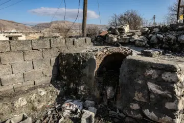 Batman'da bulunan 12 bin yıllık antik kent Hasankeyf Sular Altında Bırakılıyor, Ilısu Barajı'nın su tutmasıyla 2026 yılının sonlarında ayında büyük ölçüde sular altında kalmıştır.