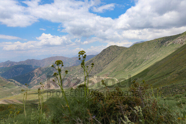 Dersim Buyer Dağı ve Munzur Dağları yüksek dağ manzarası