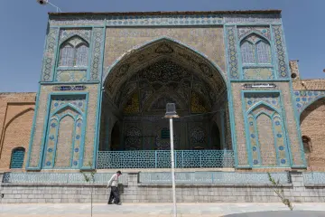 Kum Fatıma Masume Türbesi, İran, çini süslemeli iwan, İslam mimarisi