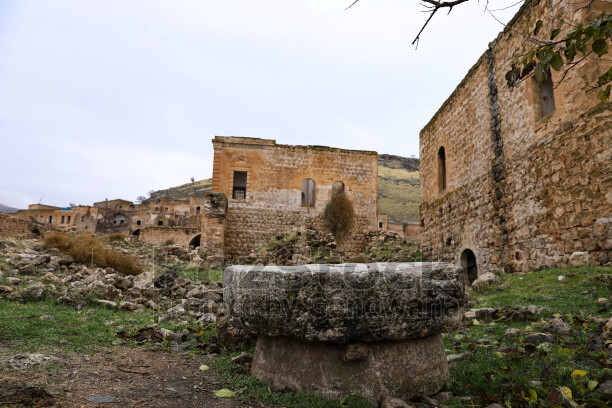Mardin Savur Dereiçi tarihi seten taşı, taş yapılar ve geleneksel üretim kültürü