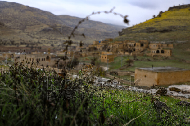 Mardin Savur taş evler, dağlık köy ve kırsal manzara