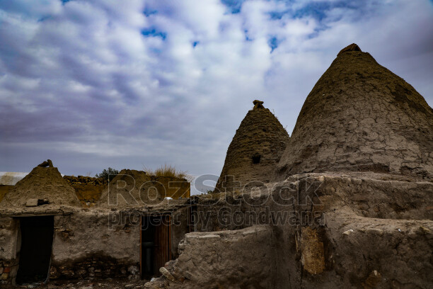 Şanlıurfa Harran kümbet evleri fotoğrafı, tarihi kerpiç mimari ve Mezopotamya'nın eşsiz kültürel mirası.