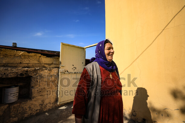Şengal (Sincar), Özellikle 2014 yılında yaşanan IŞİD trajedisi, Êzîdî toplumu için yalnızca coğrafi bir bölge değil, tarih boyunca inançlarını korudukları, fermanlara karşı direndikleri ve en kutsal değerlerini barındırdıkları manevi bir kaledir.