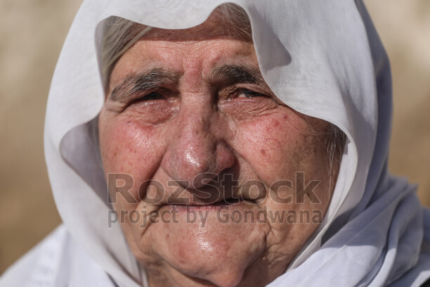Şengal (Sincar), Özellikle 2014 yılında yaşanan IŞİD trajedisi, Êzîdî toplumu için yalnızca coğrafi bir bölge değil, tarih boyunca inançlarını korudukları, fermanlara karşı direndikleri ve en kutsal değerlerini barındırdıkları manevi bir kaledir.
