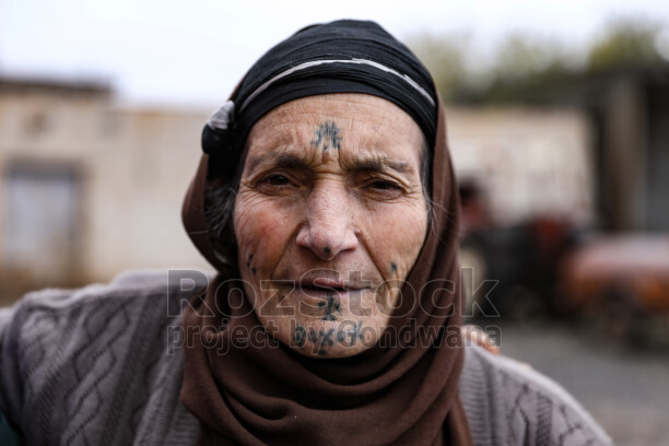 Şengal (Sincar), Özellikle 2014 yılında yaşanan IŞİD trajedisi, Êzîdî toplumu için yalnızca coğrafi bir bölge değil, tarih boyunca inançlarını korudukları, fermanlara karşı direndikleri ve en kutsal değerlerini barındırdıkları manevi bir kaledir.