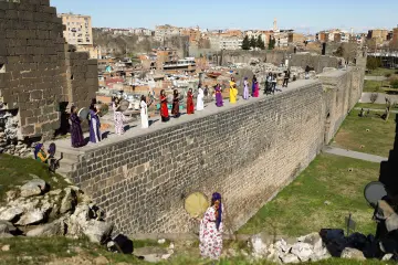 Mezopotamya kültürü, Diyarbakır şehir manzarası, kültür turizmi, tarihi kent, belgesel fotoğraf, amed