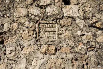 Zaz Köyü Mor Dimet Kilisesi 932 tarihli Süryanice mezar yazıtı